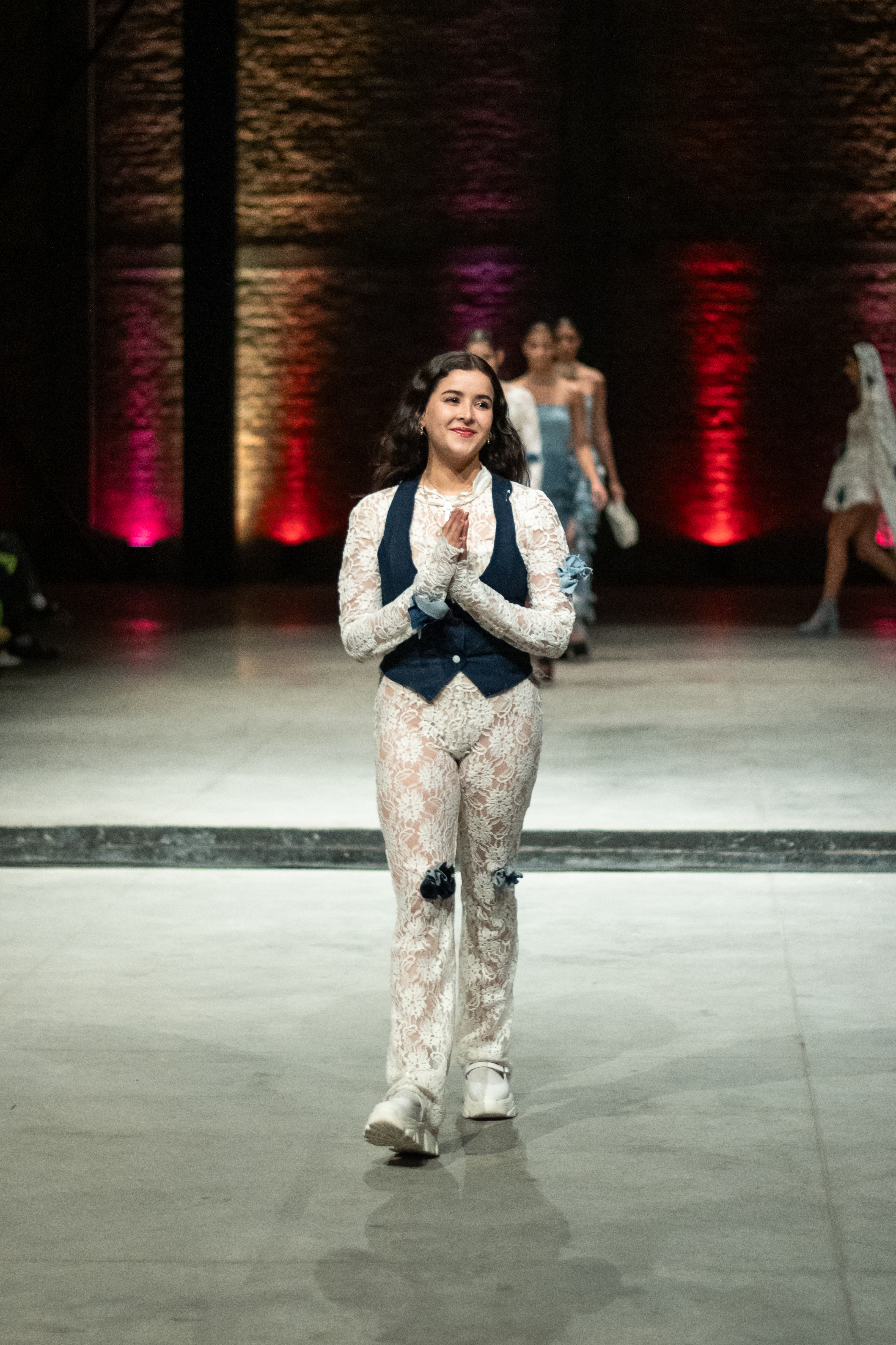 Ready to Love runway — look 6
