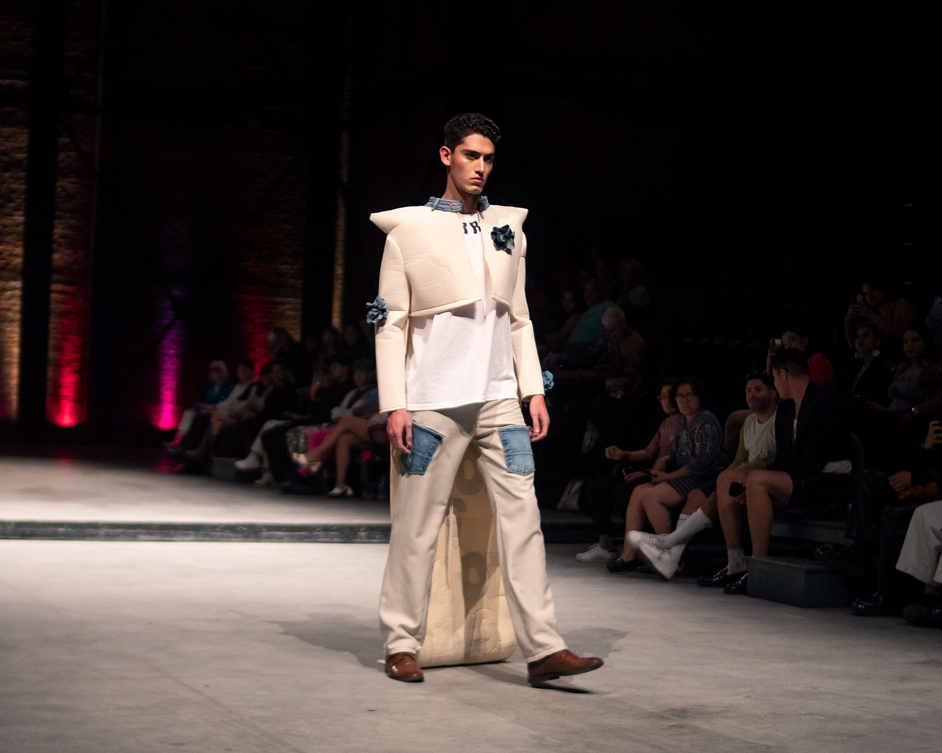Ready to Love runway — look 8